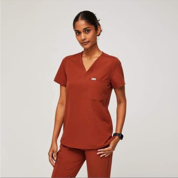 FIGS Auburn Catarina Scrub Top - Picture 2 of 4